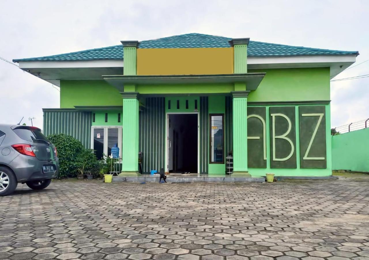 Reddoorz Syariah Near Universitas Batanghari Jambi Kültér fotó
