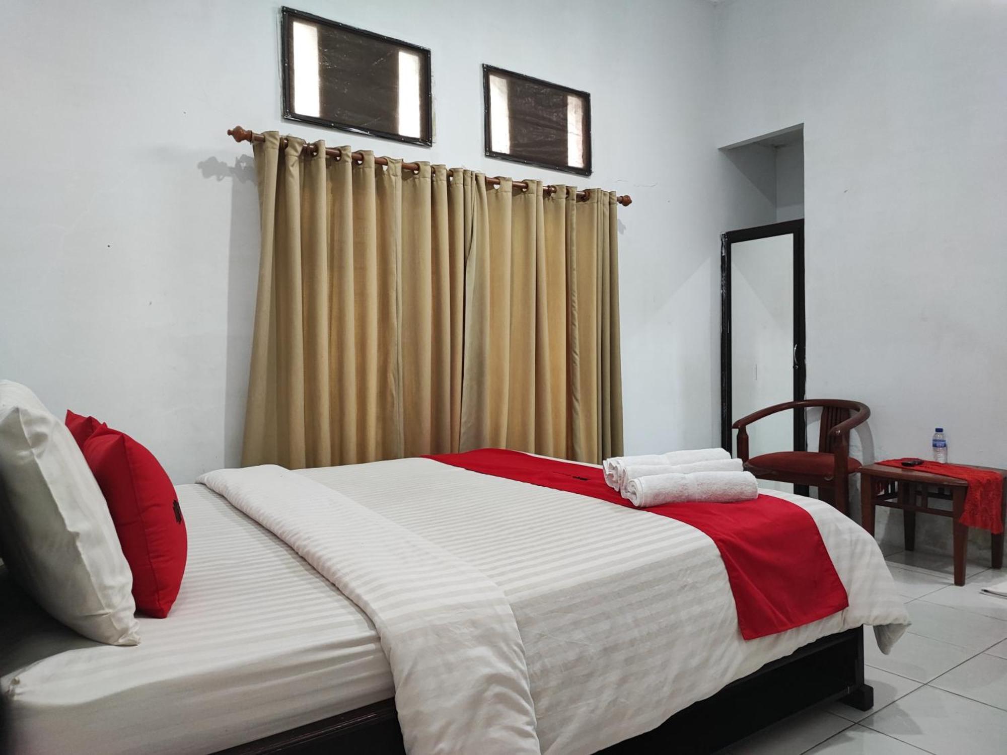 Reddoorz Syariah Near Universitas Batanghari Jambi Kültér fotó
