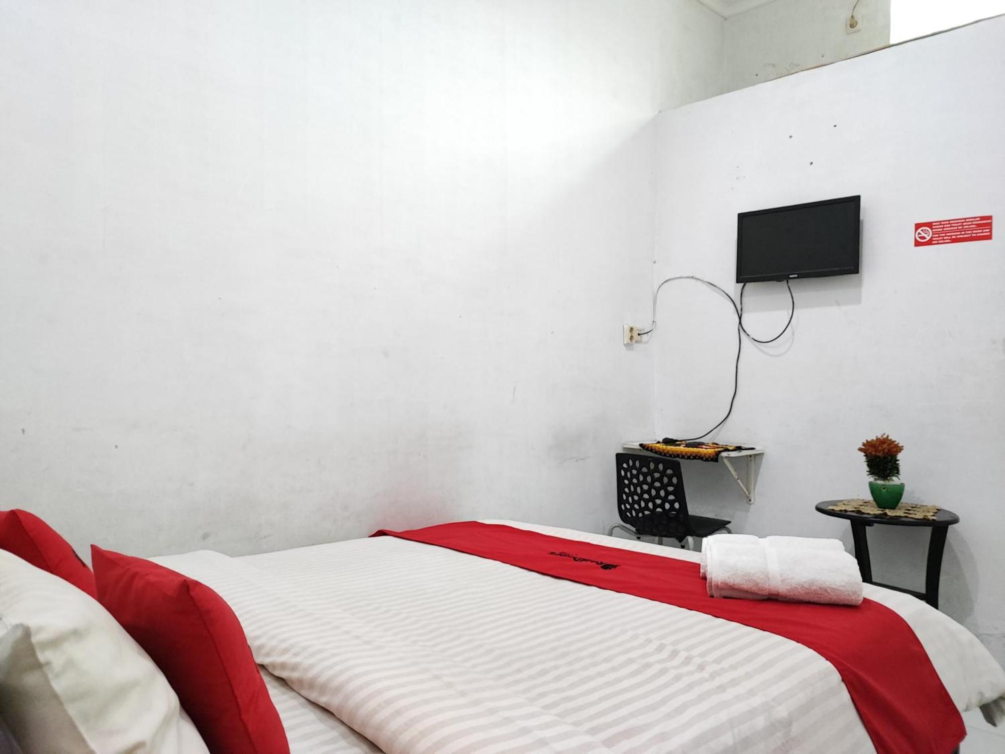 Reddoorz Syariah Near Universitas Batanghari Jambi Kültér fotó